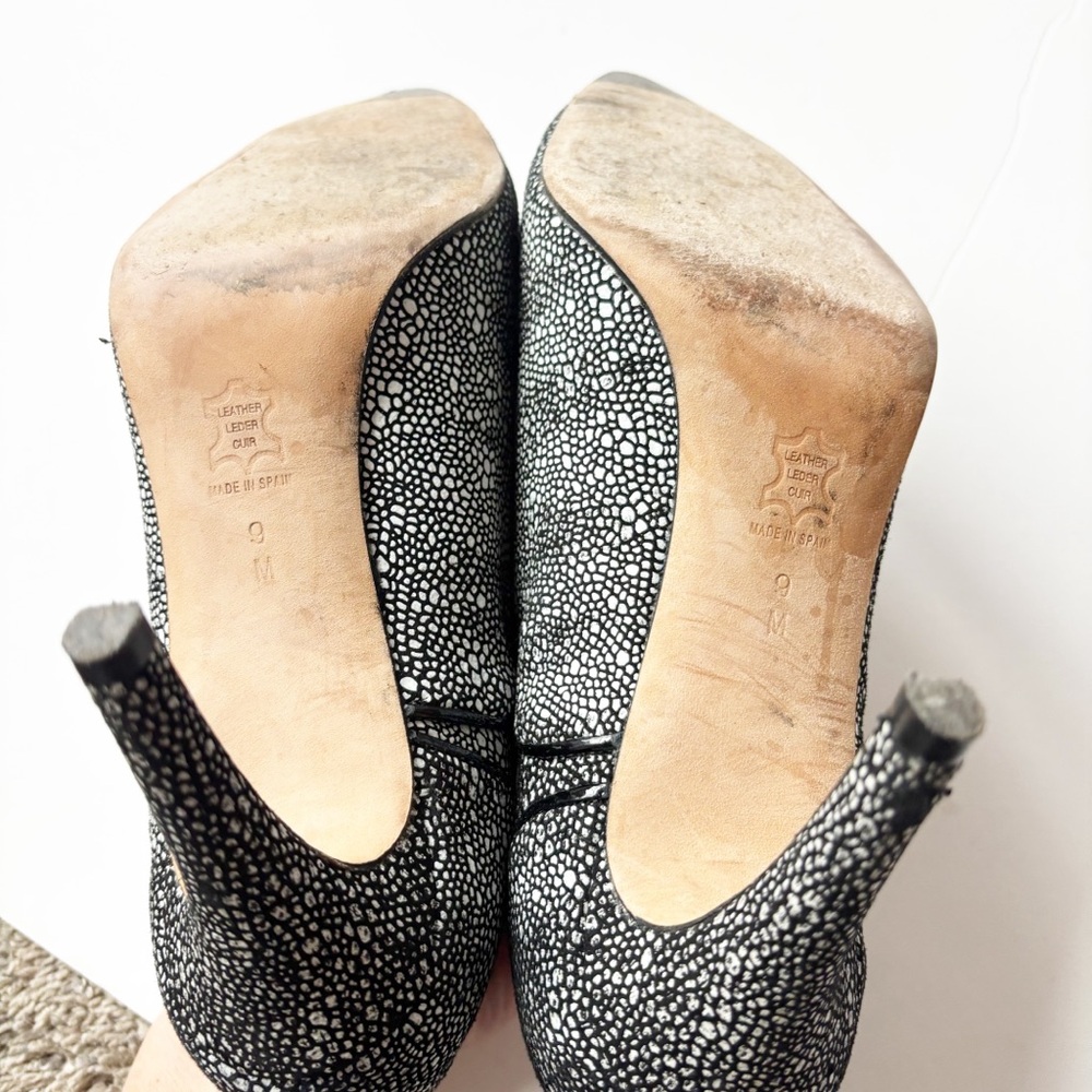 JON JOSEF Made in Spain Elegant Black and White Women's Heels sz. 9 - Picture 4 of 4